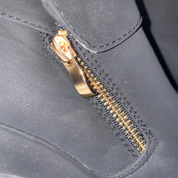 Cute Black Booties Size 1 - Picture 10 of 16